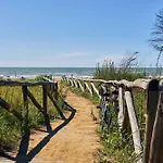 Welcoming Flat With Private Garden-beahost Apartament Bibione