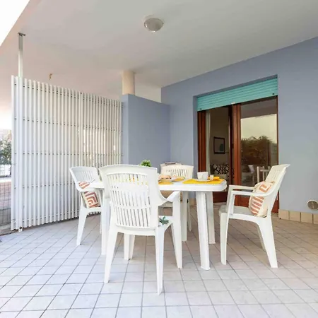 Welcoming Flat Just A Short Walk From The Sea *