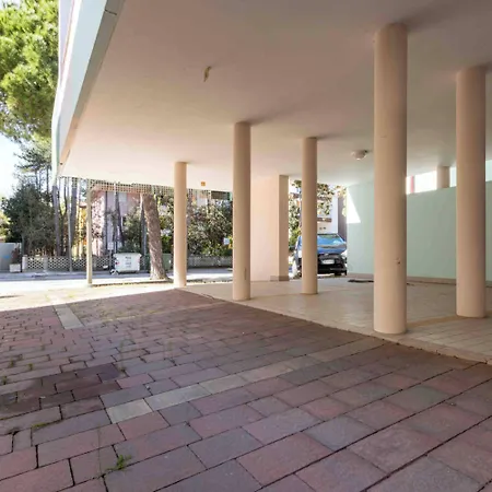Apartment Welcoming Flat Just A Short Walk From The Sea