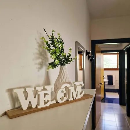 Welcoming Flat Just A Short Walk From The Sea Apartment *