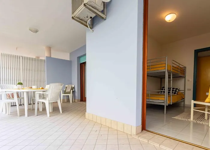 Welcoming Flat With Private Garden-beahost Apartment *