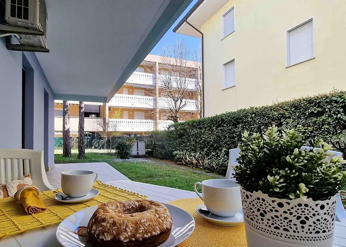 Apartment Welcoming Flat With Private Garden-beahost